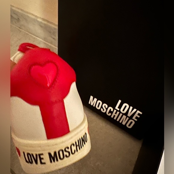Love Moschino UNISEX sneakers NEW - Picture 6 of 7